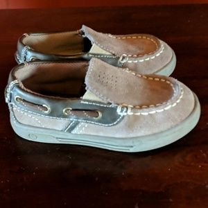 Leather toddler boat shoes size 8